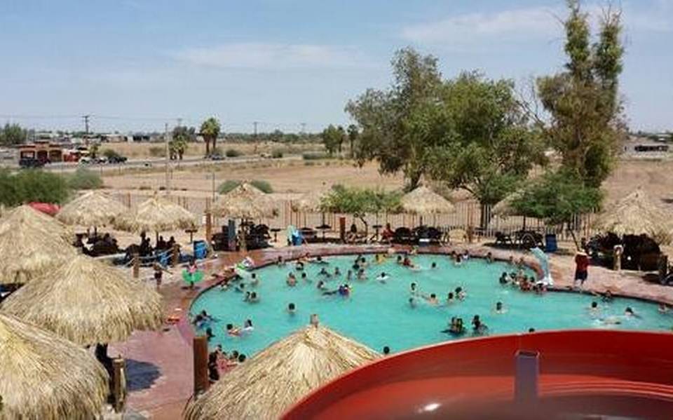 Encapuchados asaltan balneario: la policía los captura - La Voz de la  Frontera | Noticias Locales, Policiacas, sobre México, Mexicali, Baja  California y el Mundo